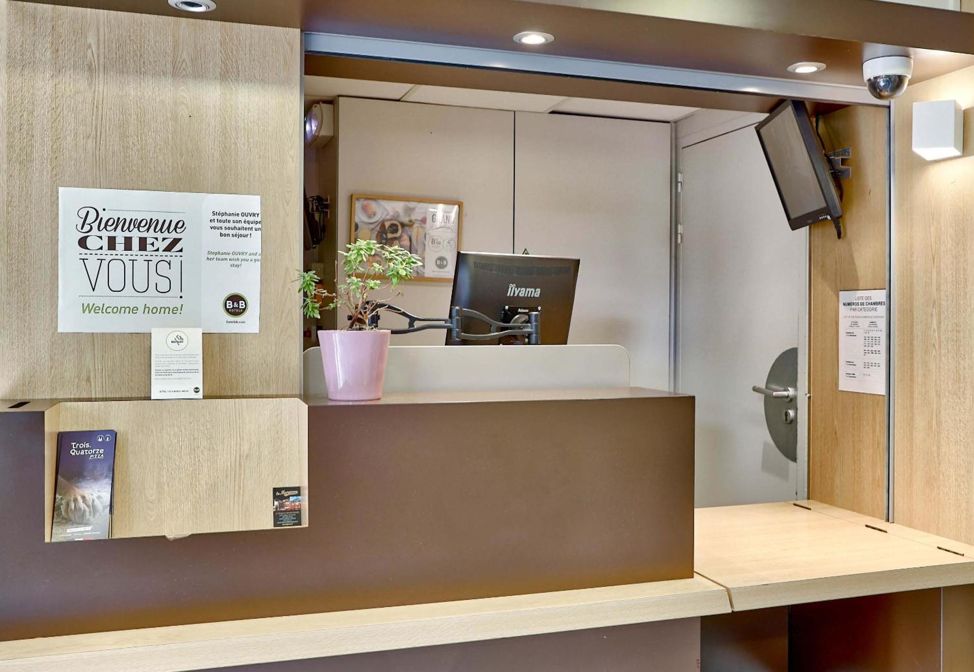 B&B Hotel Clermont-Ferrand Le Brezet Aeroport Екстер'єр фото