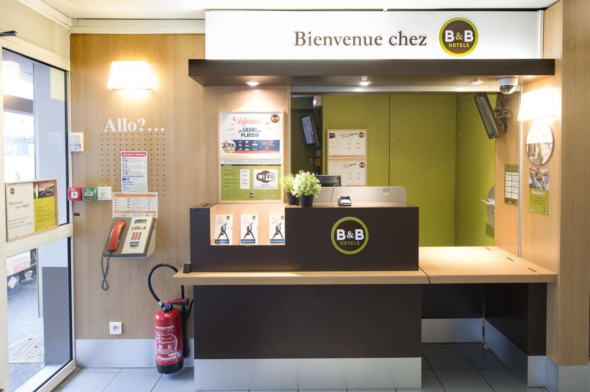 B&B Hotel Clermont-Ferrand Le Brezet Aeroport Екстер'єр фото